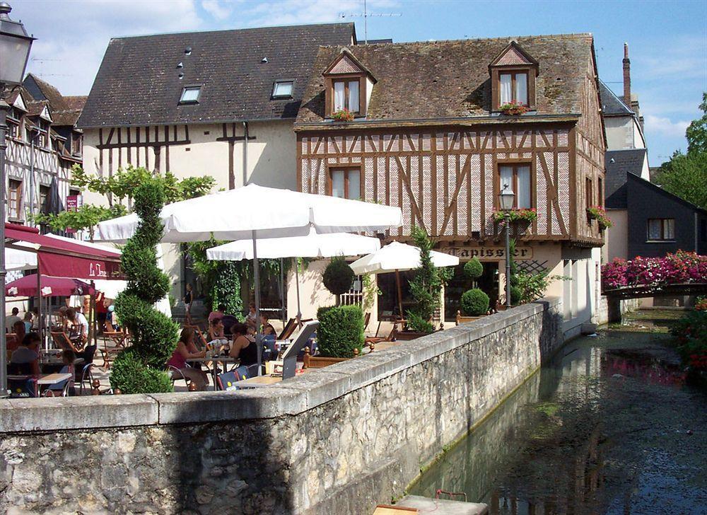 Logis Hotel Central Montargis Exterior foto