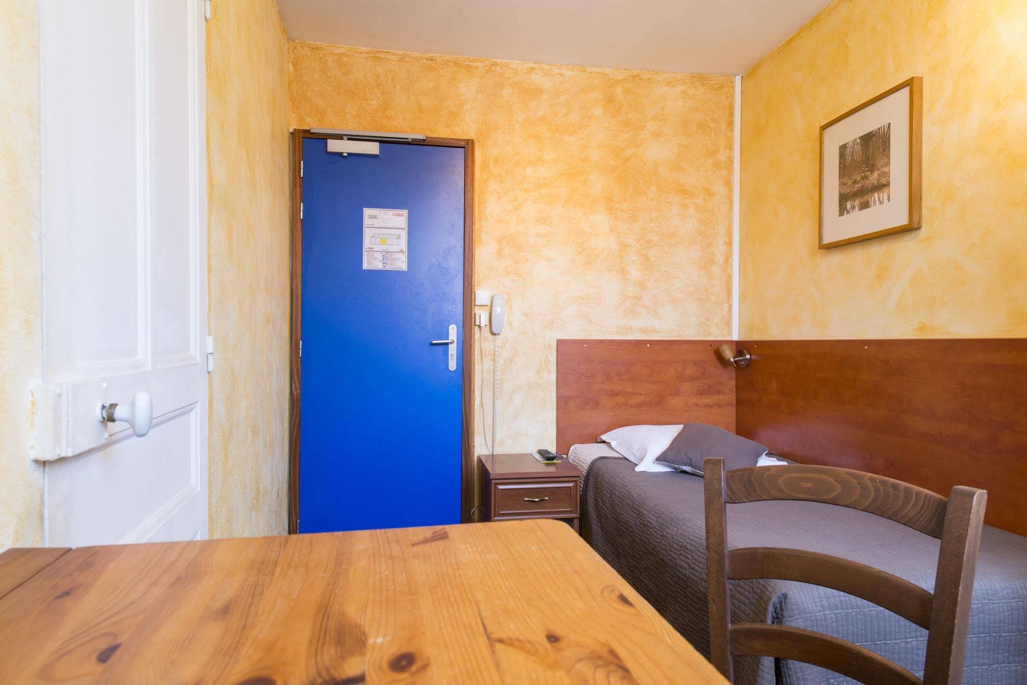 Logis Hotel Central Montargis Exterior foto