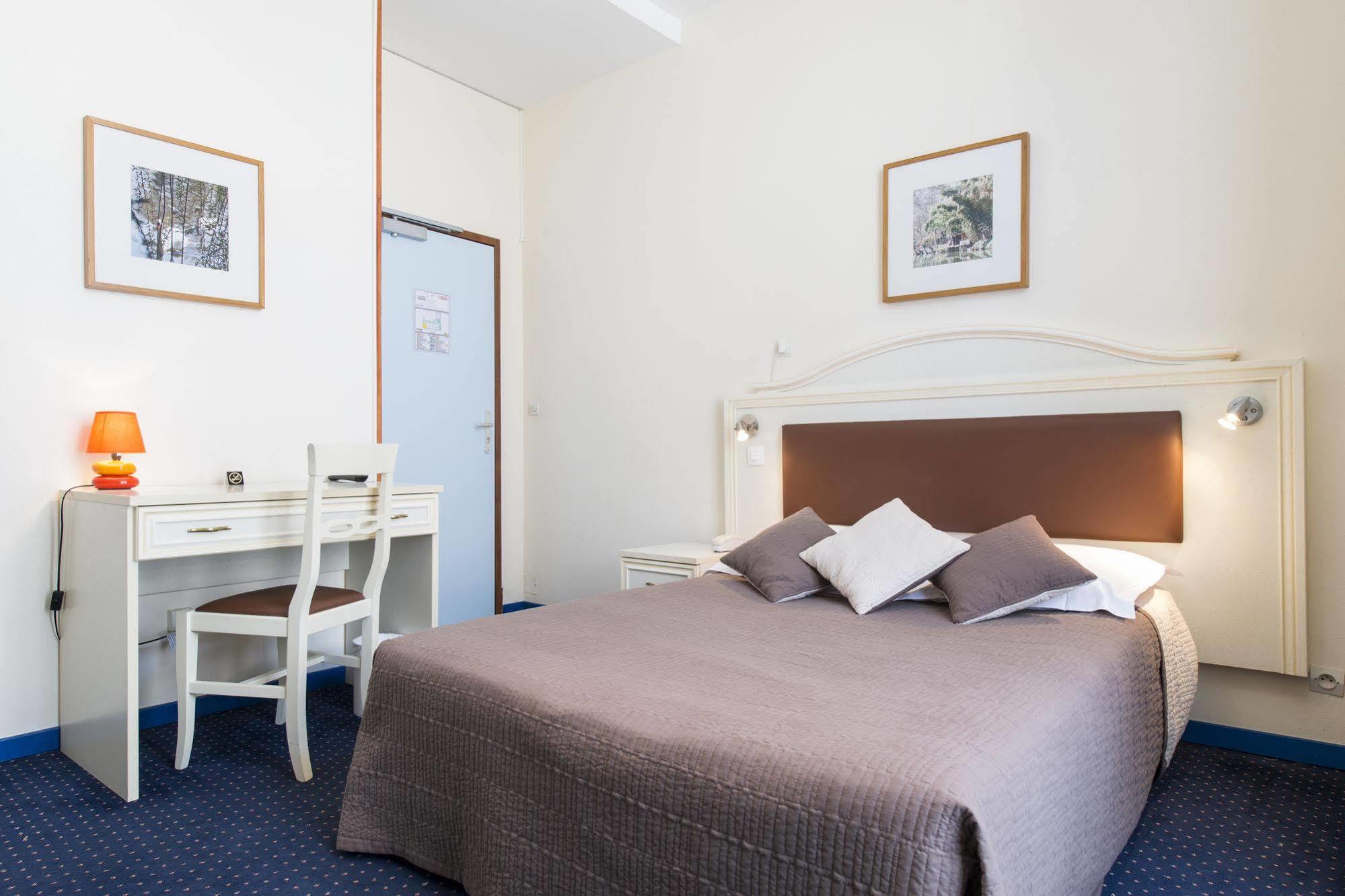 Logis Hotel Central Montargis Exterior foto